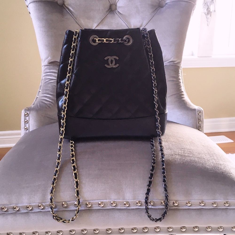 Chanel Black Quilted Chain Shoulder Bag